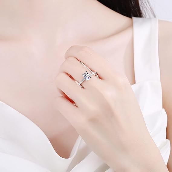 Anillo corte esmeralda
