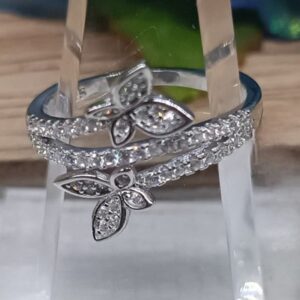 Anillo doble mariposa con bisel