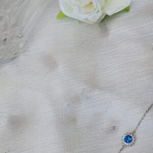 Pulso corte redondo con circonia azul celeste
